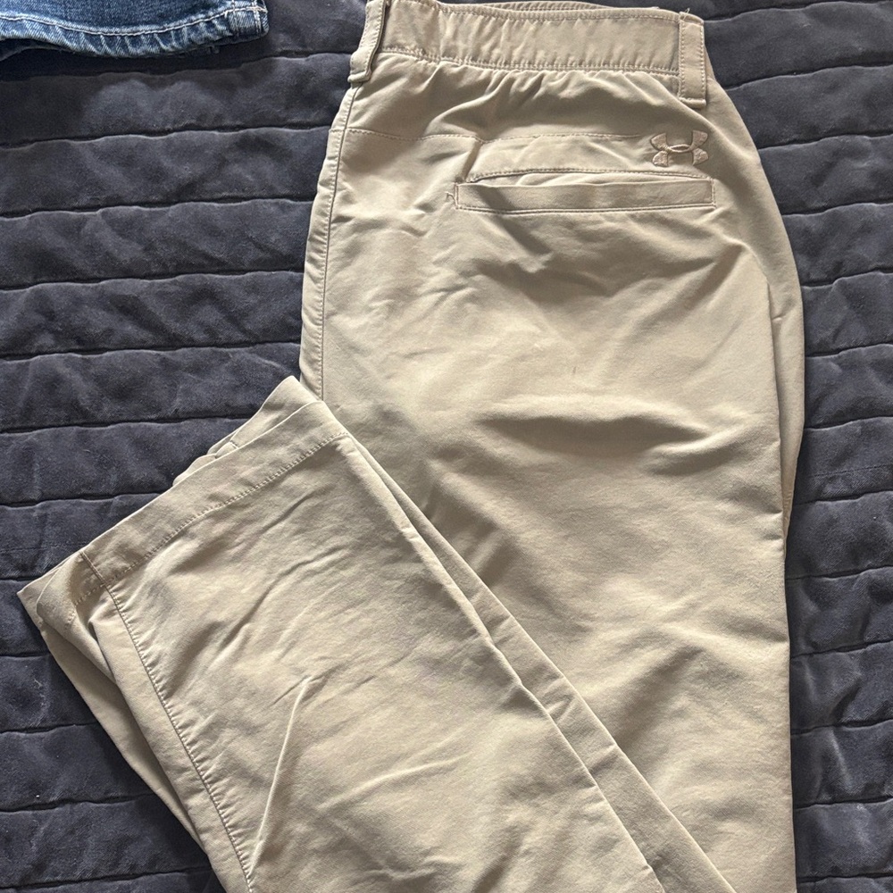 Under Armour Men's Khaki Chinos